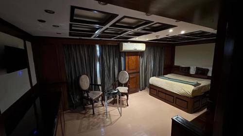 الباخرة ريفر بوت