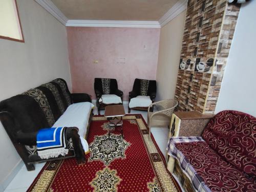 شقه مفروشه جميله جدا بموقع متميز 10