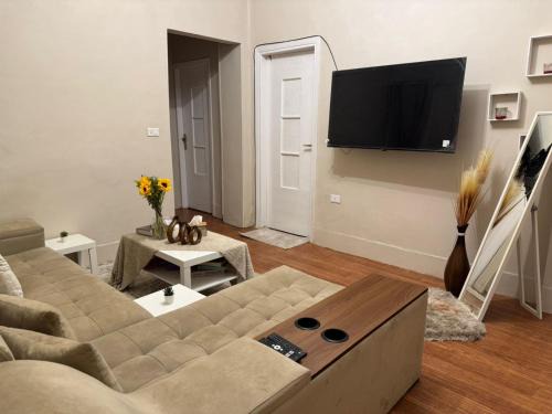 شقه مفروشه على النيل شارع عبدالعزيز آل سعود