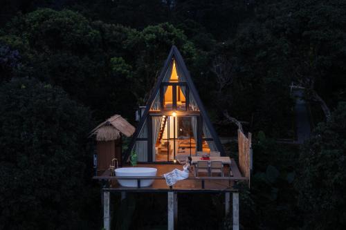 ม่านหมอก ผาฮี้