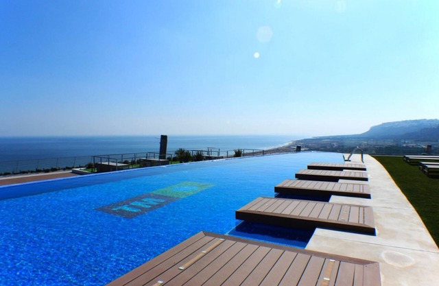 006 - Infinity View Penthouse 001 - comfortHOLIDAYS