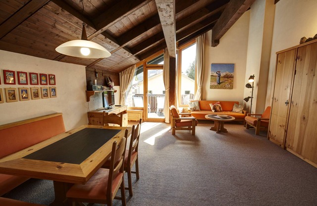 1 1/2-room flat with mountain view on the 6th floor