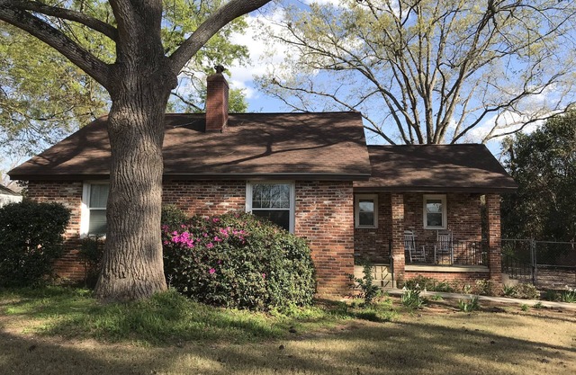 1.3 Mile Walk to the Augusta National Clubhouse! Lovely Cottage with Space!