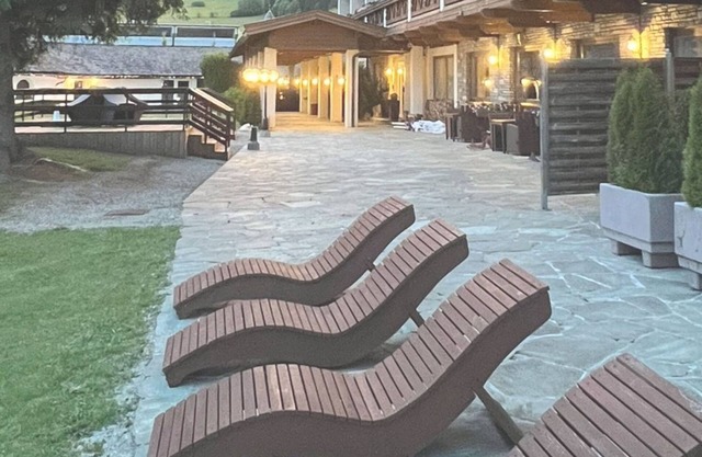 1-Bedroom Apartment in aparthotel with indoor Pool