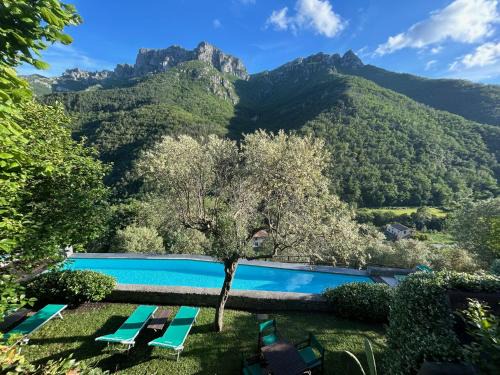 1 Bed Cottage Sleeps 4 Private Garden - Pool