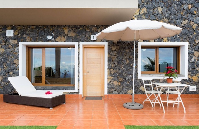 1 Bedroom , SEA VIEW, HEATED POOL, Heating, free Wifi, big terrace (1)