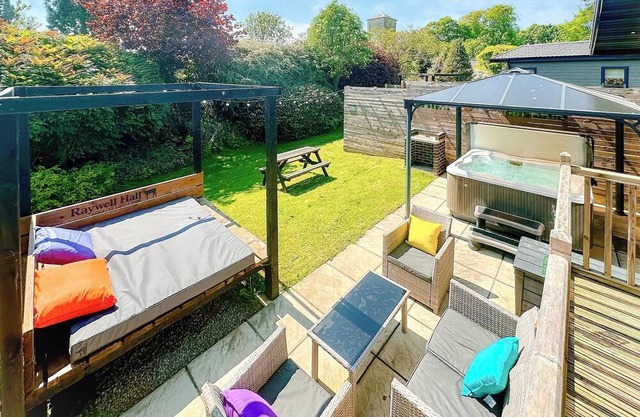1 bedroom accommodation in Raywell, Beverley