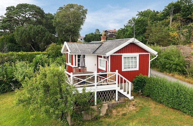 1 bedroom amazing home in Ljungskile