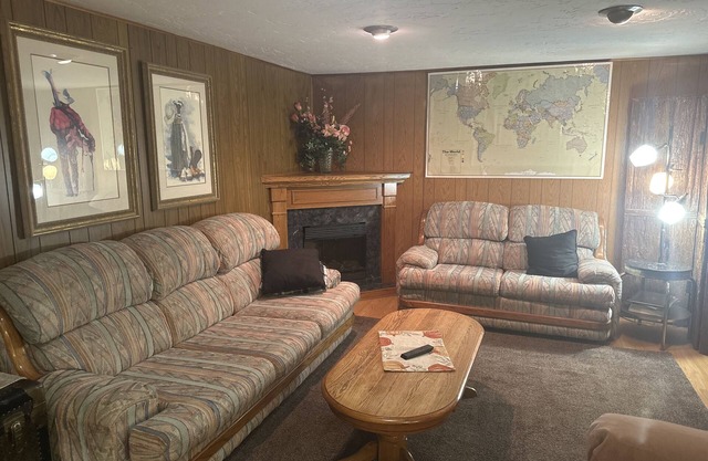 1-bedroom apartment just 15 minutes from downtown Salt Lake City. No pets