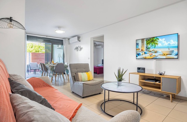 1-bedroom apartment 50 metres from the beach