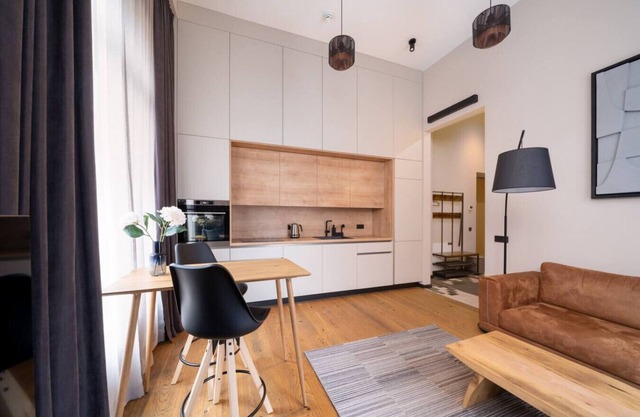 1 bedroom apartment with private parking and terrace