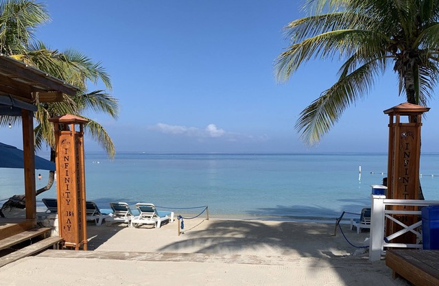 1 Bedroom Ground Floor Infinity Bay, Breakfast Included, No Resort Fee