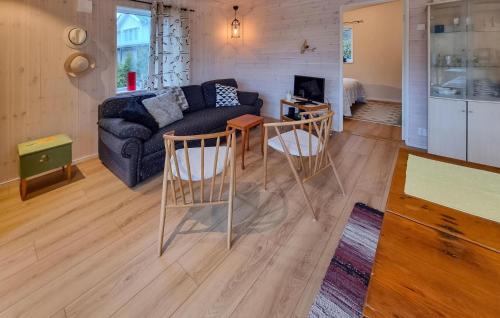 1 Bedroom Lovely Apartment In Ödsmål