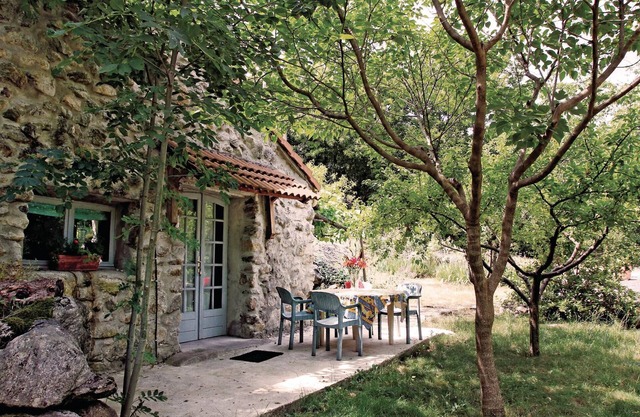 1 bedroom nice home in Mayres