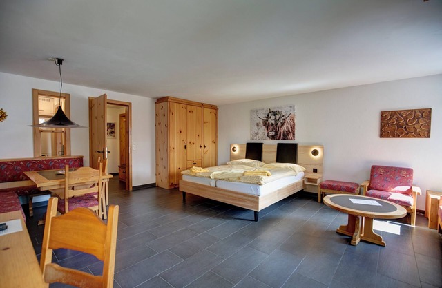 1-room flat with mountain view on the 3rd floor