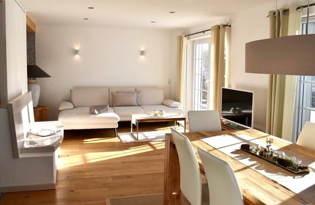 1 Terrassensuite mit ca. 120qm, 2 Schlafräume, für maximal 4 Personen