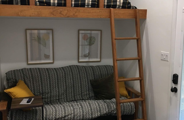 #1 Tiny Home - Waterfront in Old Town Bastrop