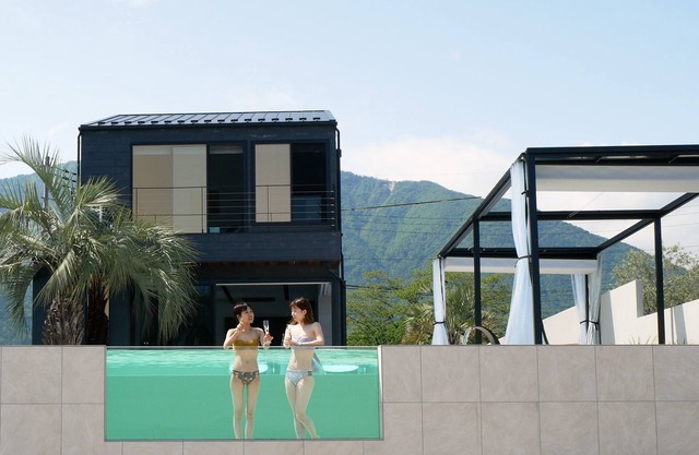 1 Villa with private beach, boat jet, etc. can be directly unloaded Vacation Rental