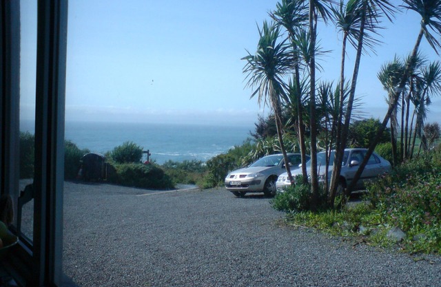 10 mins on foot to beach. Short drive to golf, surf and riding. Pool access