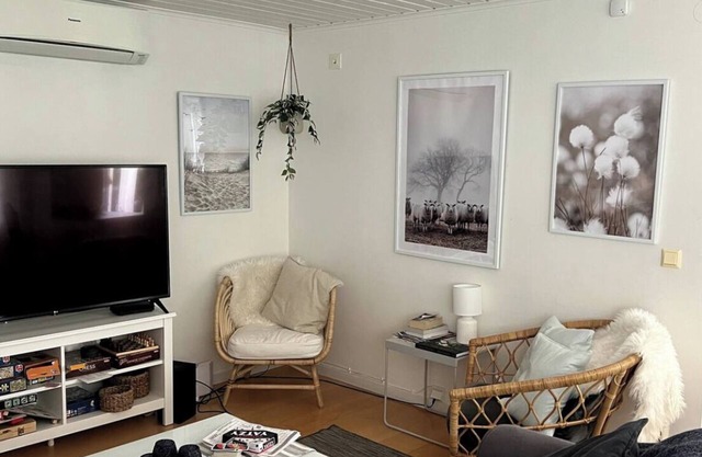 10 Minutes walk to Tofta beach and restaurants cozy cottage!