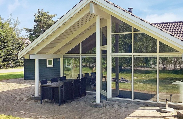 10 person holiday home in Væggerløse-By Traum