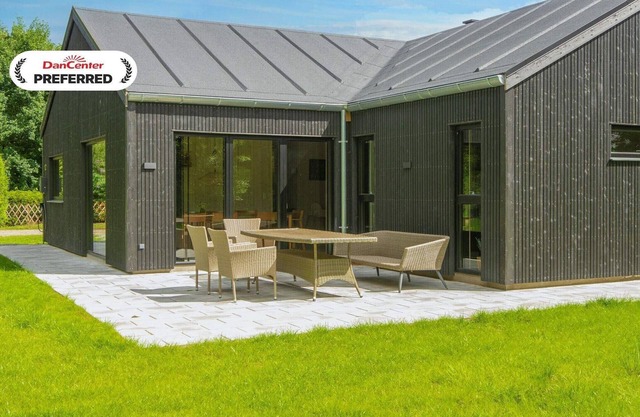 10 person holiday home in Glesborg-By Traum