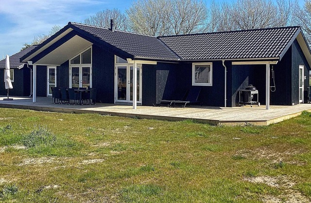 10 person holiday home in Idestrup-By Traum