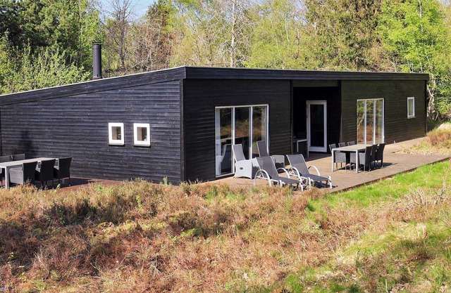 10 person holiday home in Hadsund