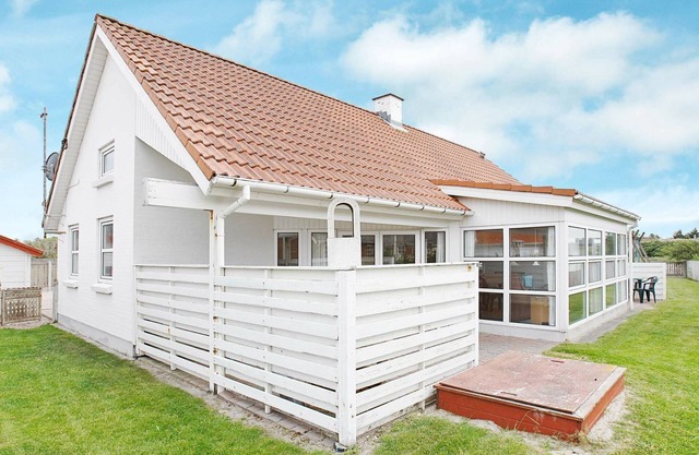 10 person holiday home in Thisted-By Traum