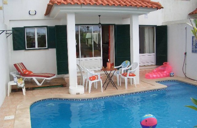 ☀ 100 m² vacation home, pool,⛱ Sesimbra beach, TV/WLAN, Lisbon in 30 min