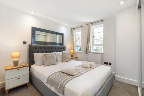 11 Nell Gwynn - Chelsea
