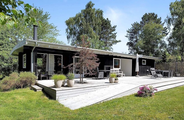 11113 Nykøbing Sj - Stranderbovej 31