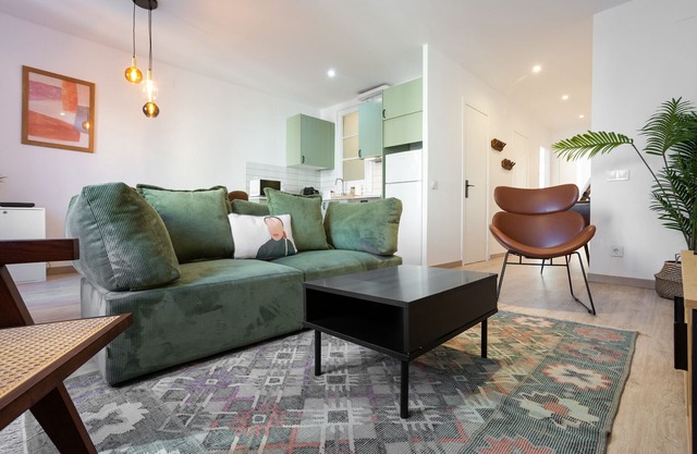 11CRC1037 - Newly decorated apartment near Sants S