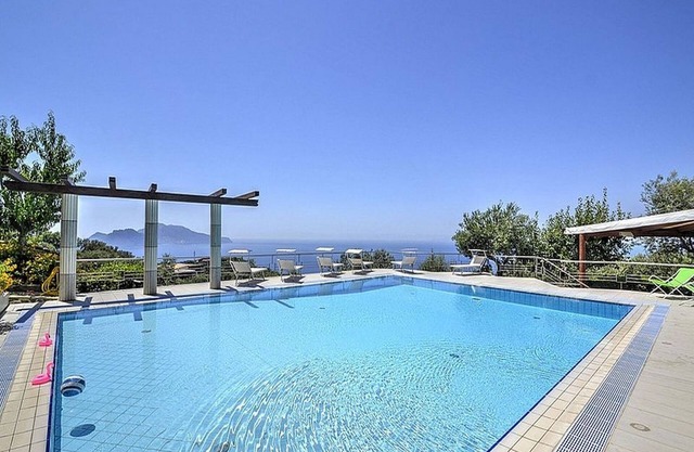12 bedroom villa with private pool for 28 guests on Sorrento & Amalfi Coast