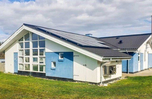 12 person holiday home in Vestervig-By Traum