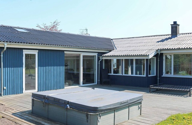 12 person holiday home in Hadsund-By Traum