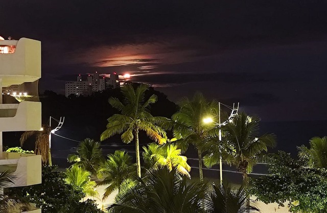 12-Vista Linda Pé na Areia Guarujá-Tombo