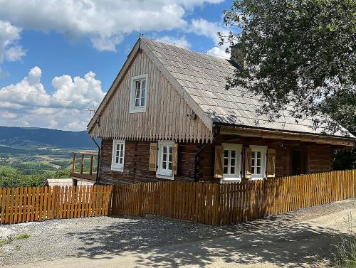 120 letnia Chata w Górach z jacuzzi i sauną