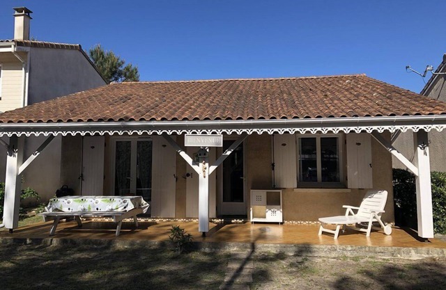 134 - House in a little paradise, a stone's throw from the waves