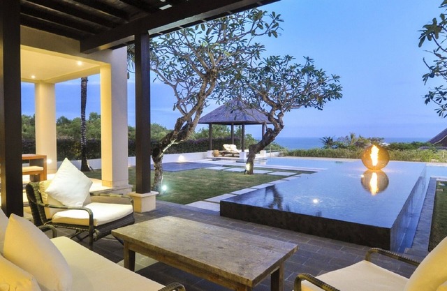 13BR Ocean View Villa Located In Uluwatu - 12Min Walk To Melasti Beach W/Pool!