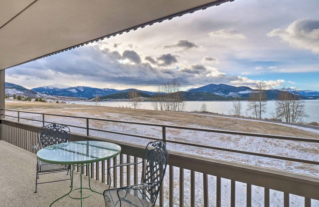 < 15 Mi to Breck: Dillon Condo w/Fireplace
