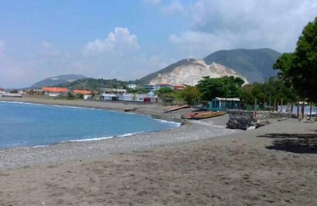 15 min from airport in kingston jamaica