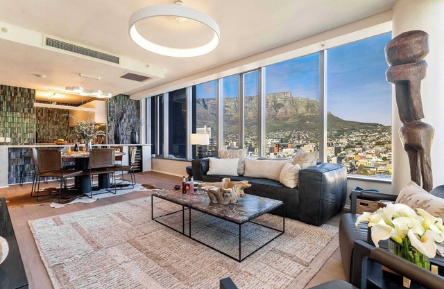 1509 on Strand - Luxury apt in Cape Town CBD