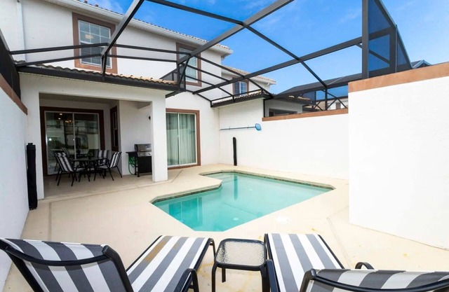 1553- 4BR Home with Private Pool & Disney Themes