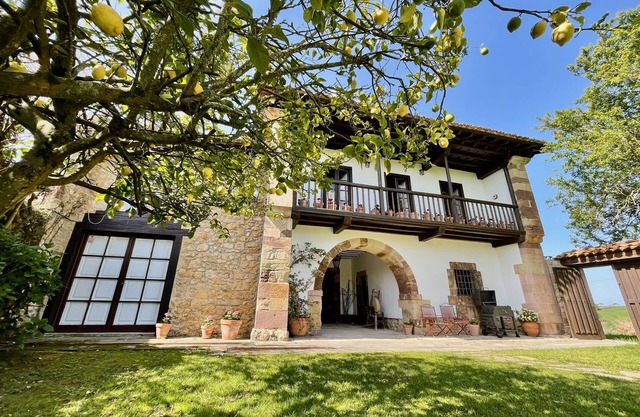 17th century mansion, Finca STYLISH HOST, sea views.