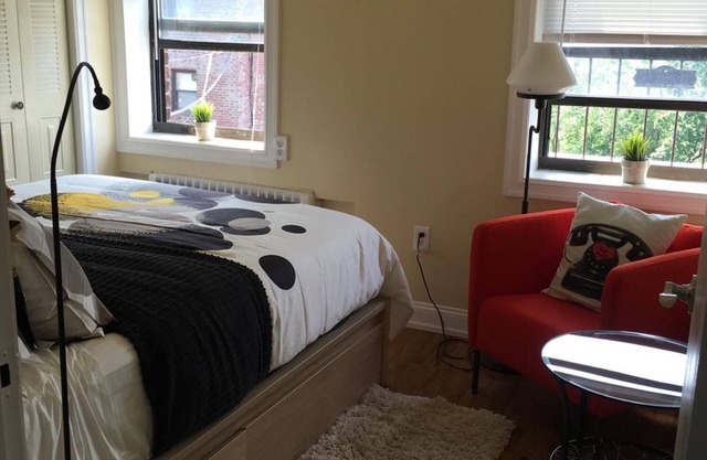 1807 2D · Modern Brand Apt/Parking Available- 20 min to NYC