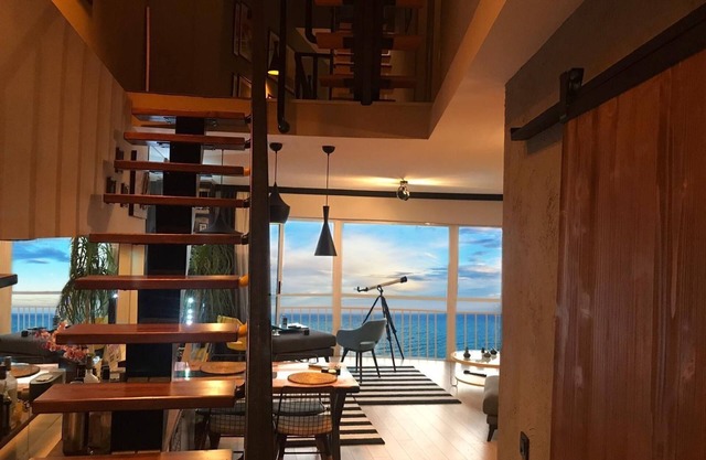 180° Luxury Sea and Mountain View Apartment in Downtown 6 min walk to the beach