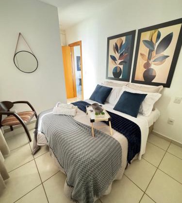 186 Apt London Tower