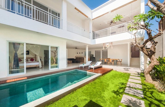 18min walk to Seminyak Beach,3BDR Villa3