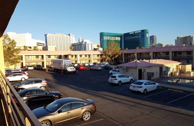 $19 for 1st night during CES at Travelodge, FREE breakfast and FREE wifi,